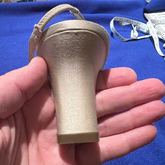 Nina Excellent used condition wedding shoes size 9 - Picture 6 of 6